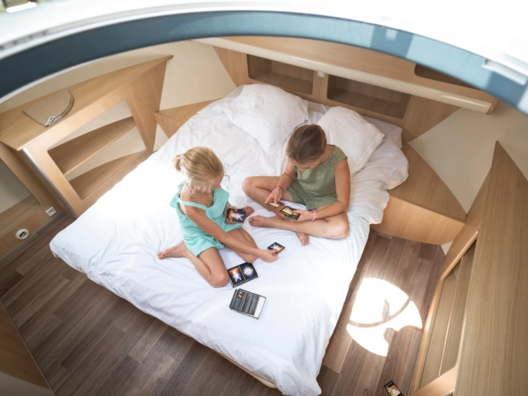 Pronajmout si Nicols Yacht Premium Family 6-8 p. v Grez-Neuville