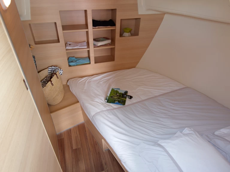 Pronájem Motorová loď Nicols Yacht s licencí