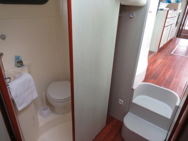 Pronájem lodi Nicols Yacht Confort Groupe 8-10 p. v Grez-Neuville na Samboatu