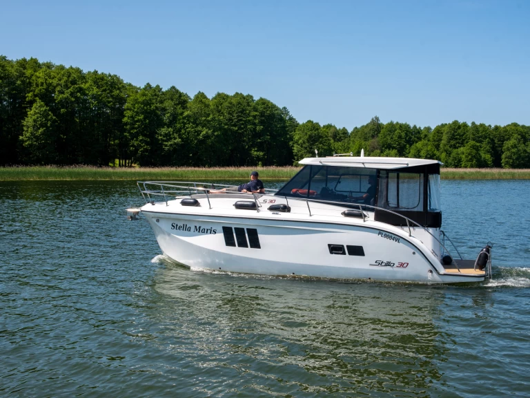 Motorová loď k pronájmu v Ogonki za nejlepší cenu