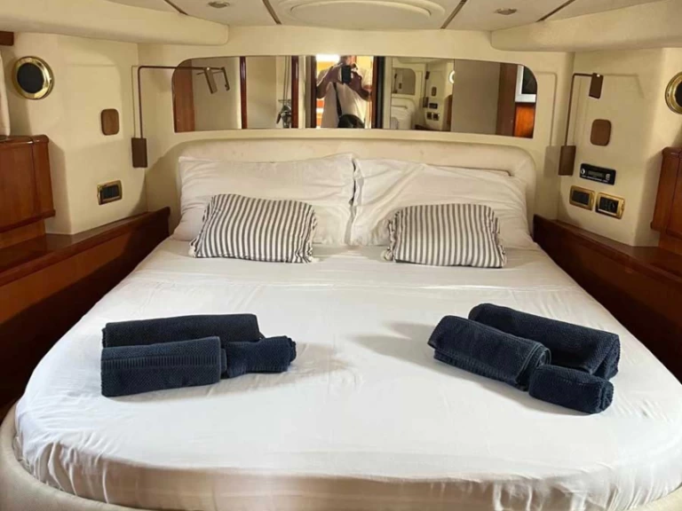  Conam 58S Hard Top jednotlivci a charterové společnosti v Tropea