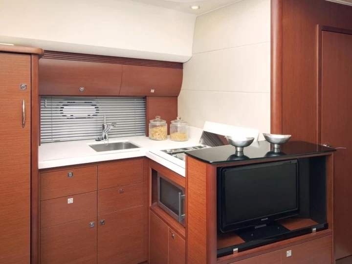 Motorová loď k pronájmu v Giardini-Naxos za nejlepší cenu