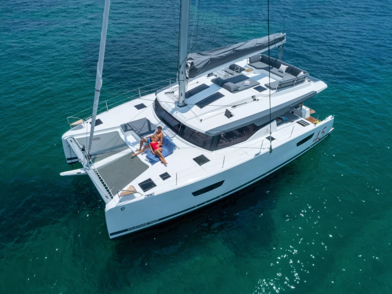 Pronajmout si Fountaine Pajot Elba 45 v Baie de Marigot
