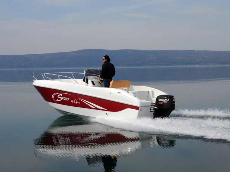 Motorová loď k pronájmu v Siracusa za nejlepší cenu