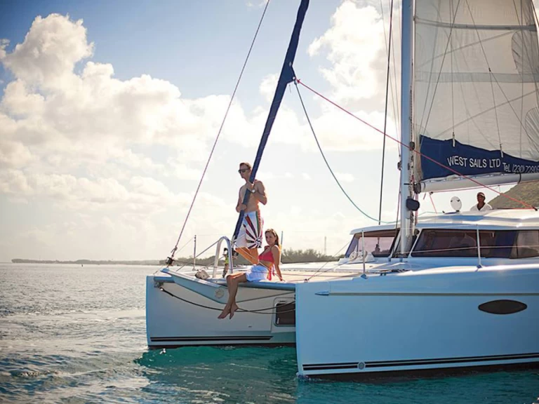 Pronájem lodi Kendwa lákavé ceny Custom made