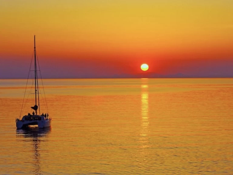 Pronajmout si Custom Made Custom made v Kendwa