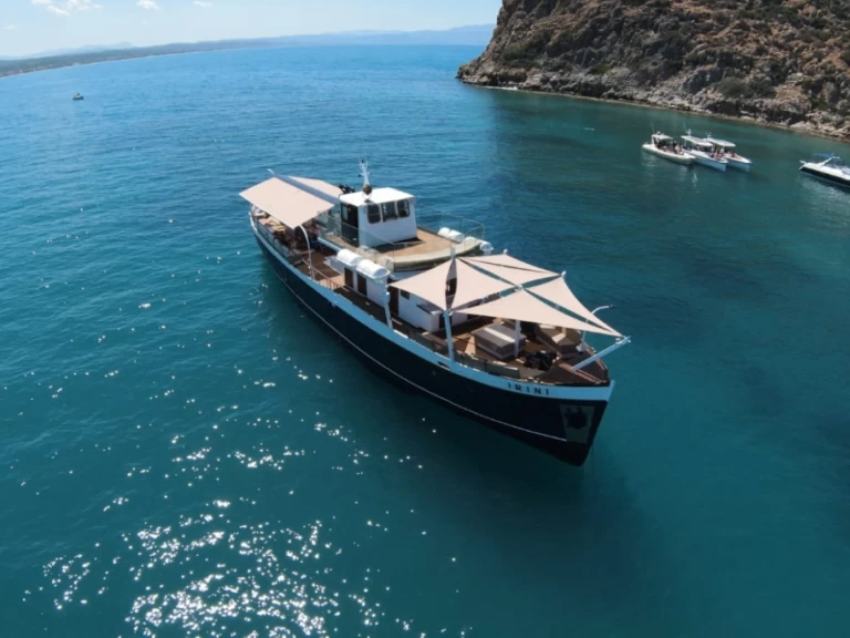 Pronájem Motorová loď v Chania Port -Custom Made custom