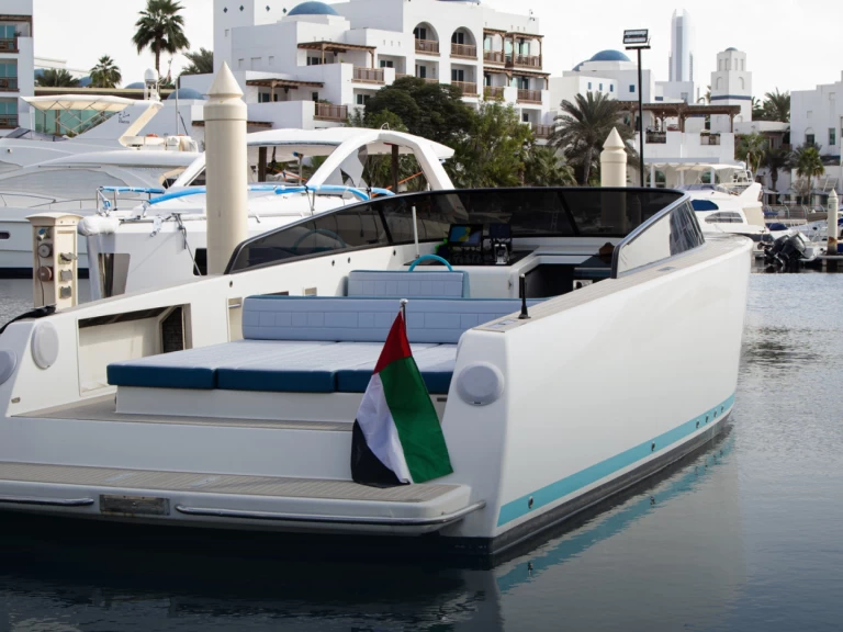 Pronájem jachty v Dubai Marina -VanDutch VanDutch 40 na Samboatu