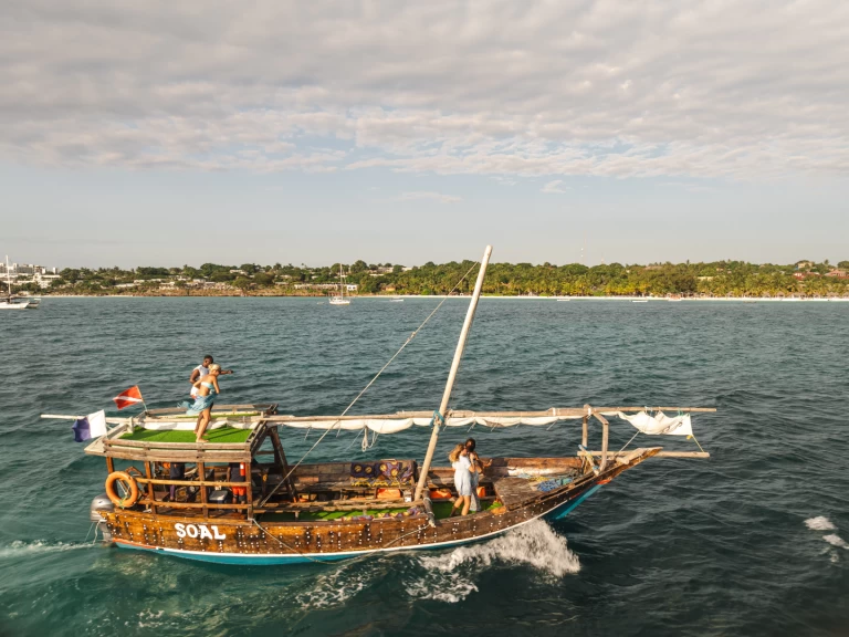 Pronájem lodi Custom Made Custom made v Kendwa na Samboatu