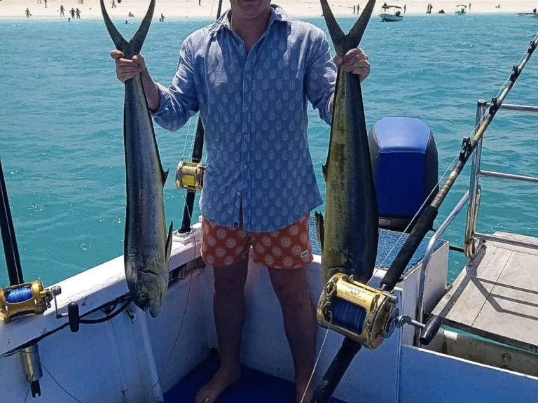 Pronajmout si Custom Made Custom made v Kendwa