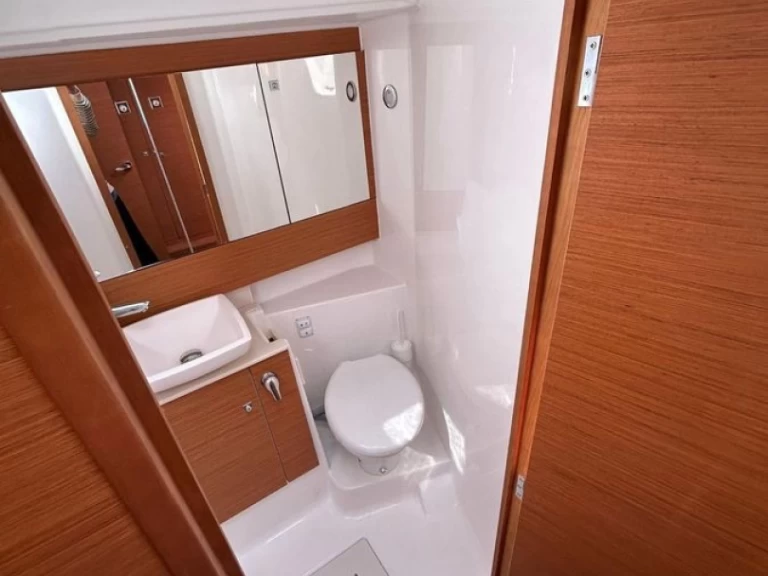 Pronájem Plachetnice v Cagliari -Dufour Dufour 430