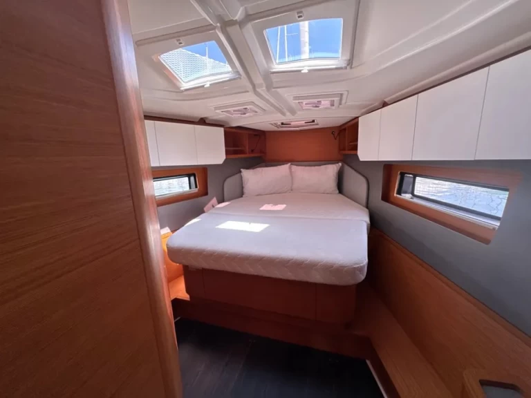 Pronájem lodi Dufour Dufour 41 v Procida na Samboatu