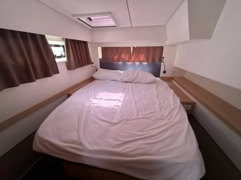 Pronájem lodi Cagliari lákavé ceny Elba 45