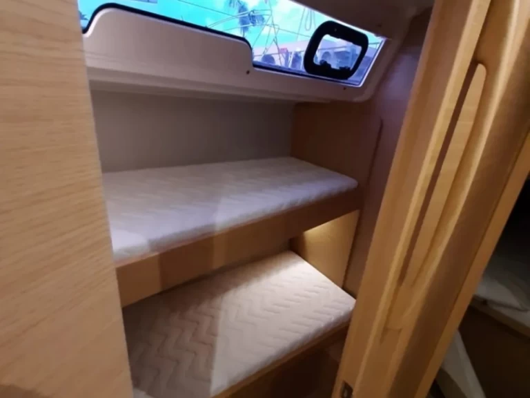 Pronájem jachty v Palermo -Dufour Dufour 430 na Samboatu