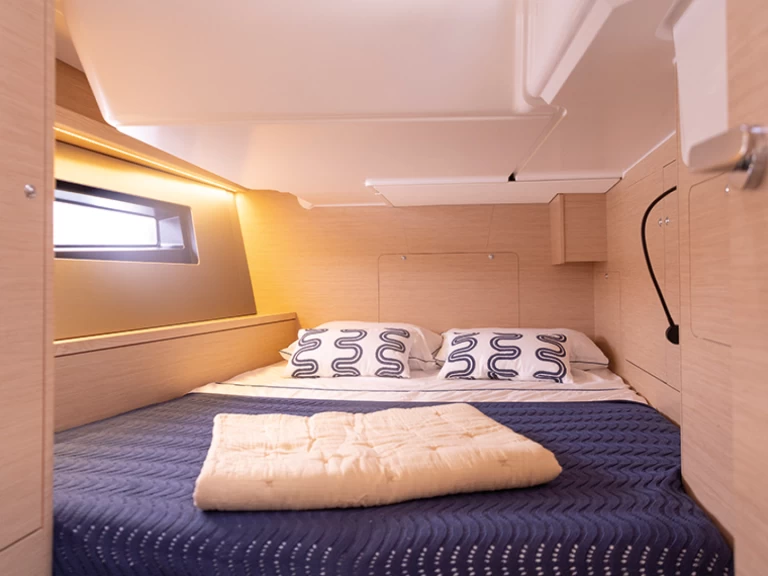 Pronájem lodi Palermo lákavé ceny Dufour 44