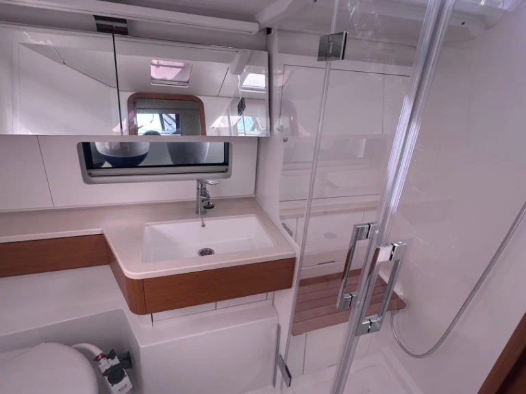 Pronájem lodi Dufour Dufour 48 v Procida na Samboatu