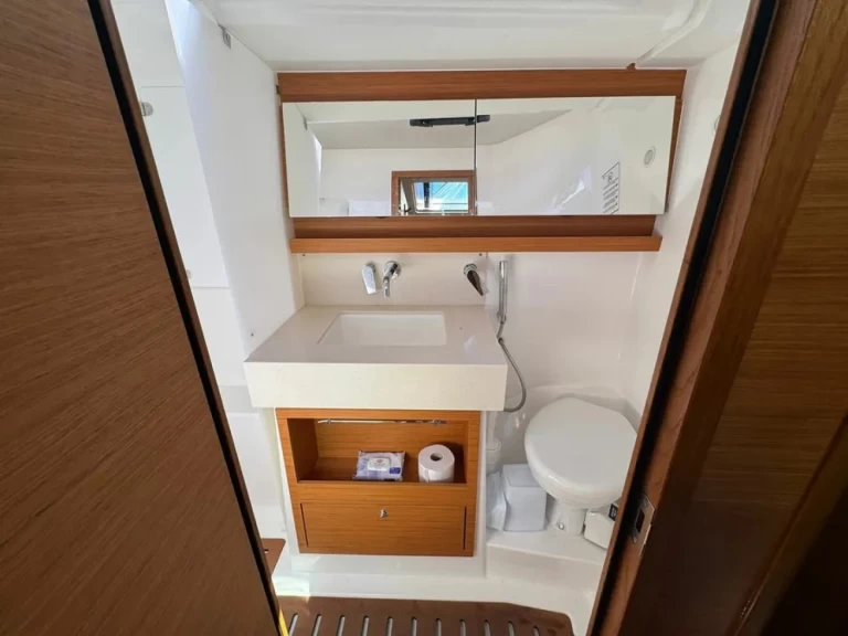 Pronajmout Plachetnice se skipperem či ne Dufour v Procida