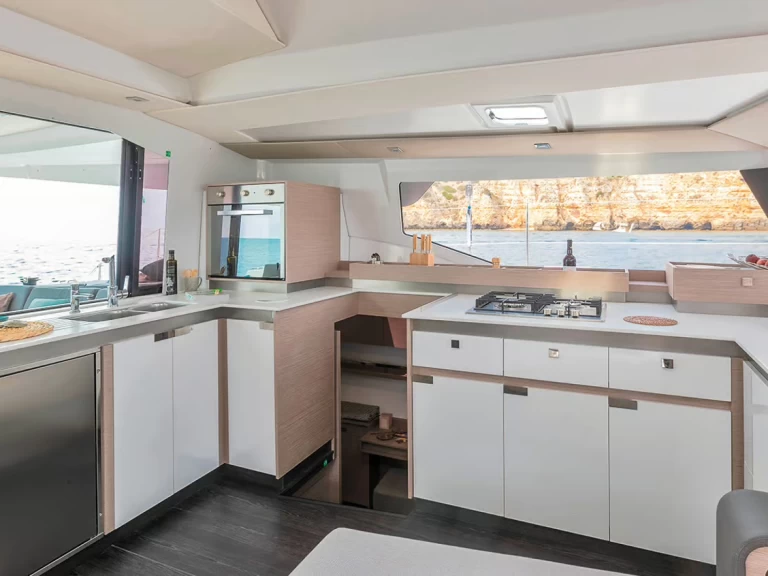 Katamarán k pronájmu v Procida za nejlepší cenu