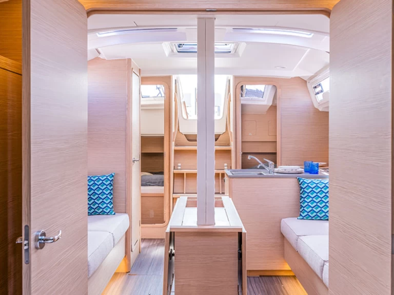 Pronájem jachty v Procida -Dufour Dufour 37 na Samboatu