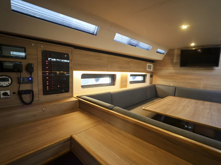 Pronájem Plachetnice D&D Yacht s licencí