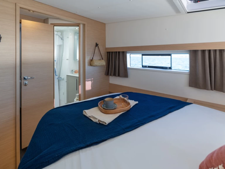 Pronájem Katamarán Fountaine Pajot s licencí