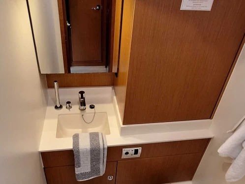 Pronájem jachty v Nikiána -Bavaria Bavaria C50 na Samboatu