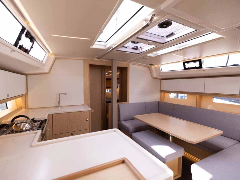 Pronájem jachty v Jezera -Bavaria Bavaria C46 na Samboatu