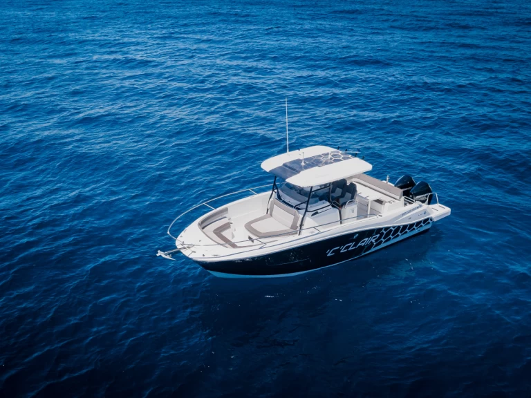 Jeanneau Cap Camarat 9.0 CC jednotlivci a charterové společnosti v Le Gosier