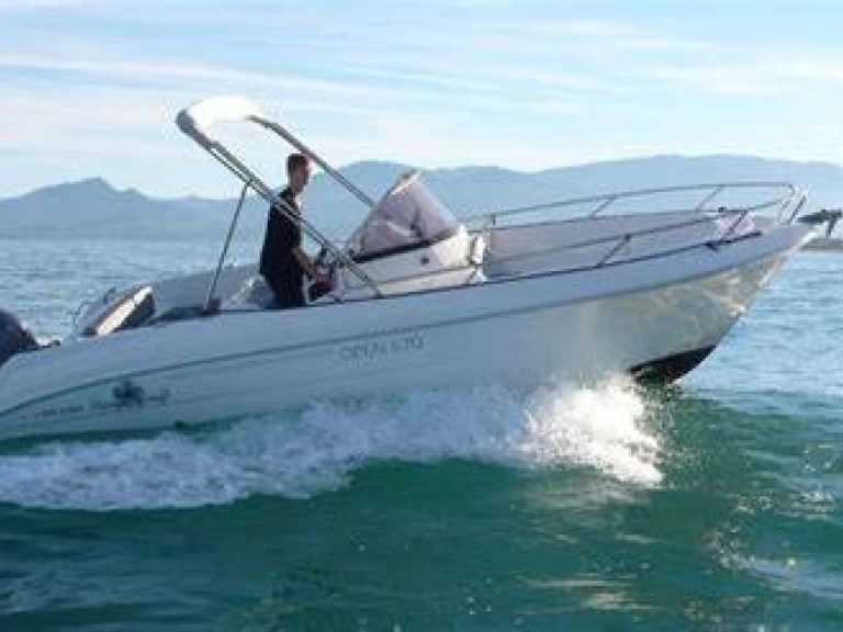 Pronajmout si Pacific Craft Pacific Craft 650 v Marigot