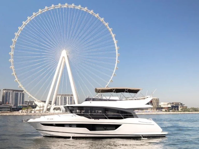 Pronájem lodi Absolute Absolute 56 v Dubai Marina na Samboatu