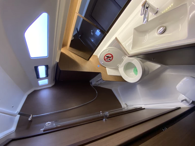 Pronájem Plachetnice Bénéteau s licencí