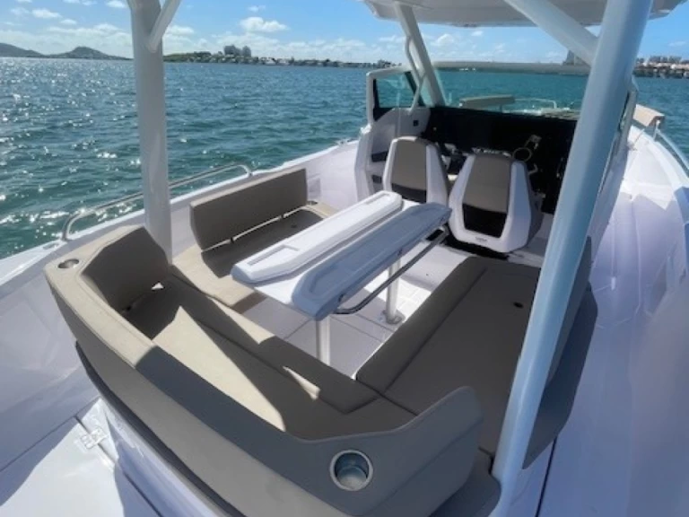 Pronájem jachty v Marigot -Axopar 29 Sun Top na Samboatu