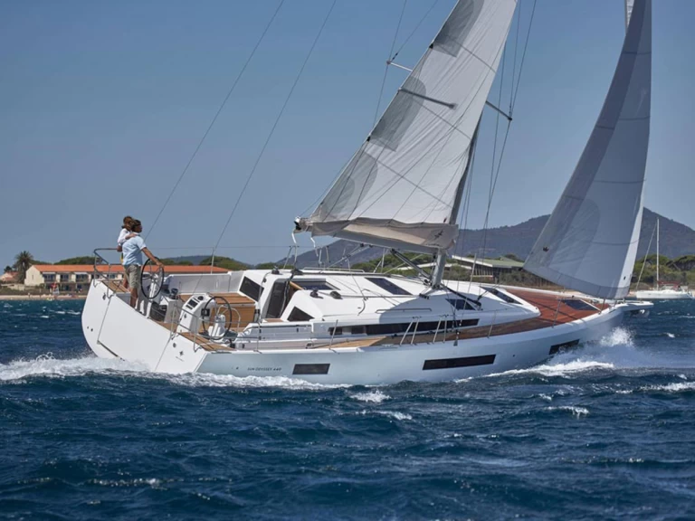 Pronájem lodi Jezera lákavé ceny Sun Odyssey 440