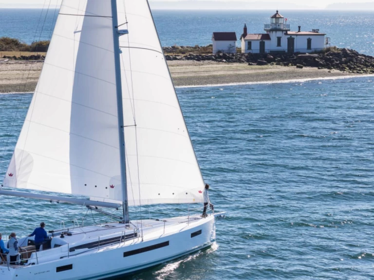 Jeanneau Sun Odyssey 490 jednotlivci a charterové společnosti v Puntone