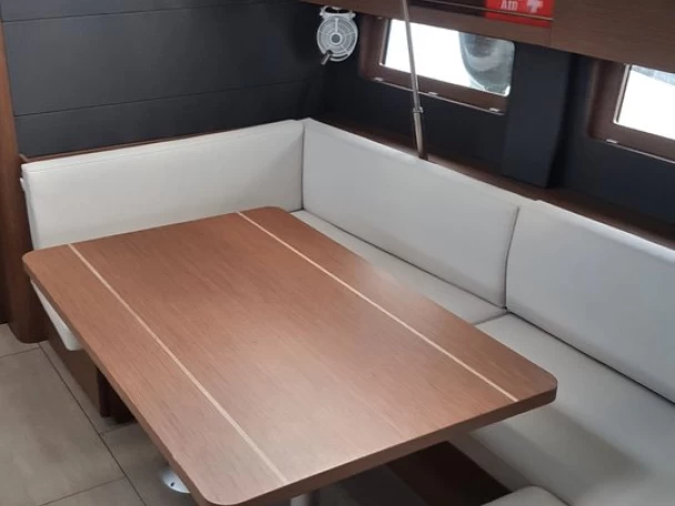 Pronájem lodi Mykonos (ostrov) lákavé ceny Oceanis 51.1