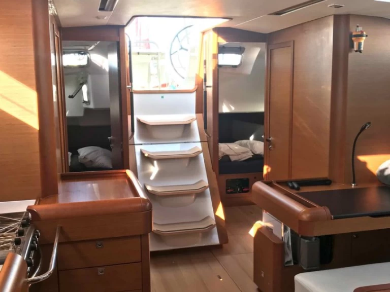 Pronájem lodi Mykonos (ostrov) lákavé ceny Sun Odyssey 519