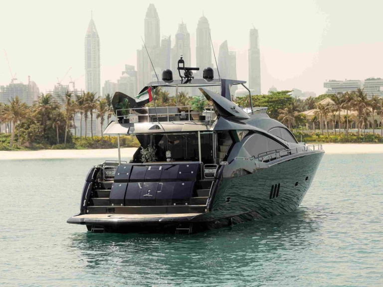 Pronajmout Jachta se skipperem či ne Sunseeker v Dubai Marina