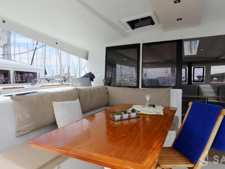 Katamarán k pronájmu v Roses za nejlepší cenu