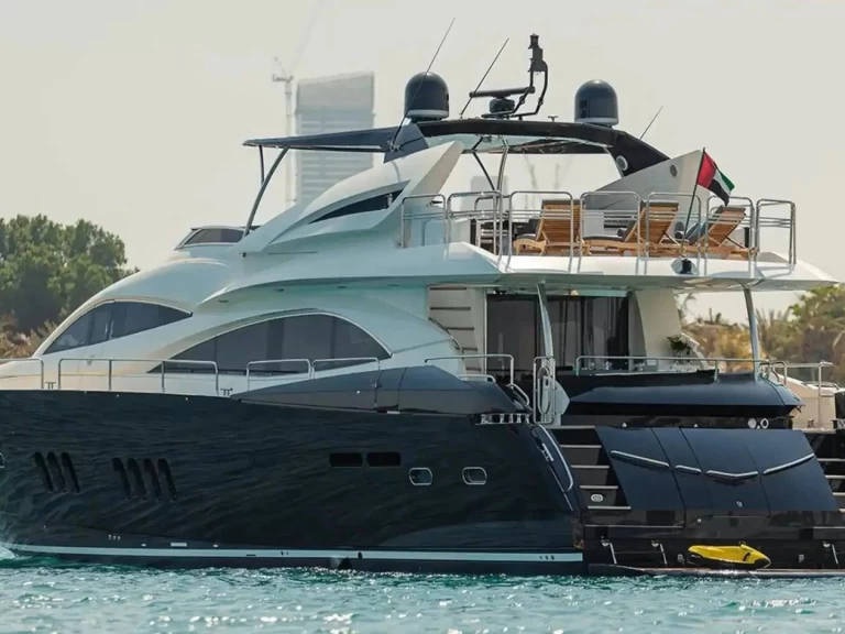 Pronajmout Jachta se skipperem či ne Sunseeker v Dubai Marina
