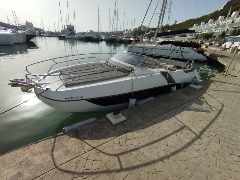 Pronájem lodi Bénéteau Flyer 8.8 SUNdeck v Mahon na Samboatu