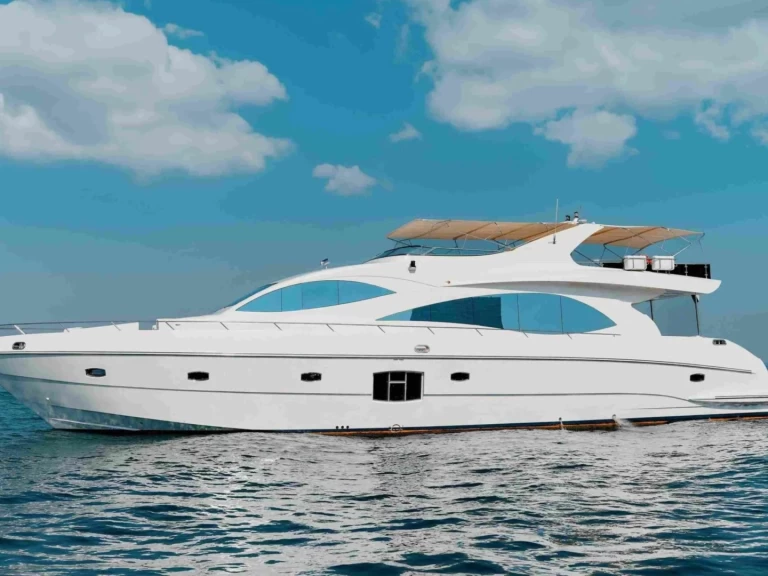 Pronájem jachty v Dubai Marina -Majesty Yachts 92 na Samboatu