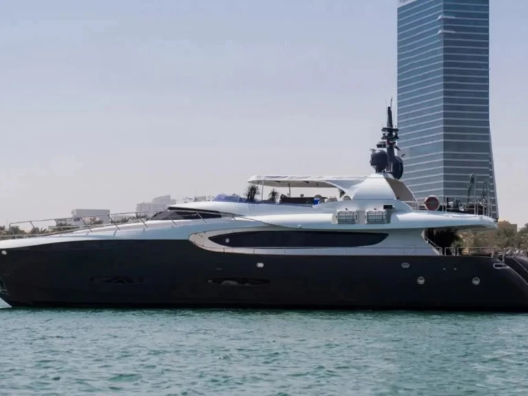 Pronájem lodi NEDSHIP 100’  v Dubai Marina na Samboatu