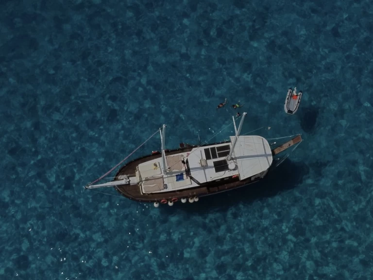 Pronájem Jachta Custom Gulet-Motor Sailor s licencí