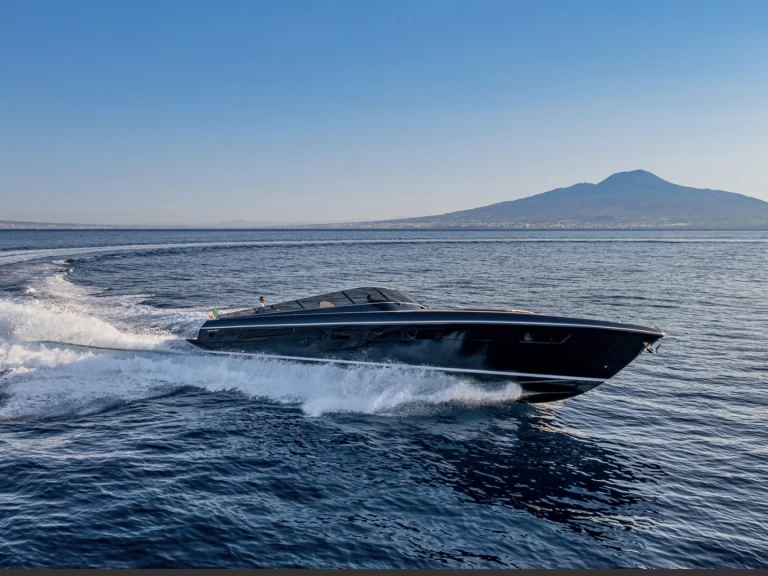 Itama 62RS jednotlivci a charterové společnosti v Toúrlos