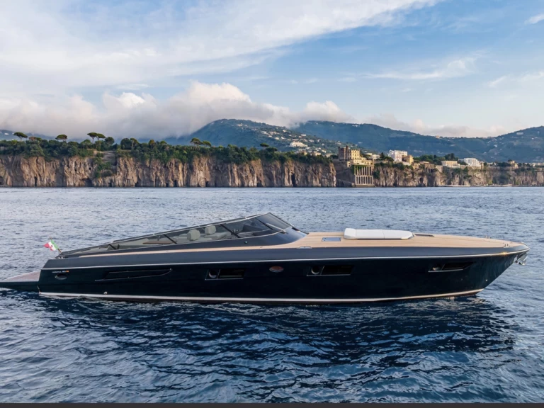 Pronájem lodi Toúrlos lákavé ceny 62RS