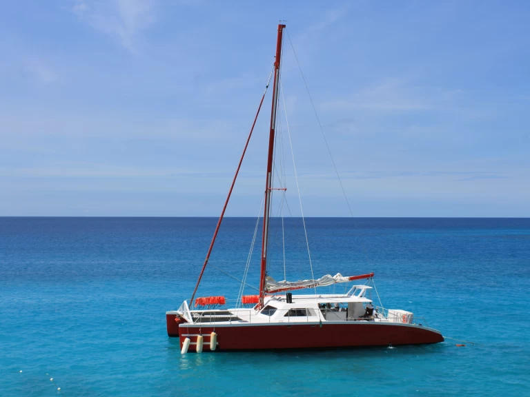 Pronajmout si Custom CUSTOM MADE v Montego Bay