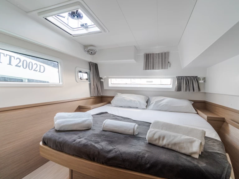 Pronajmout Katamarán se skipperem či ne Lagoon v Castellammare del Golfo