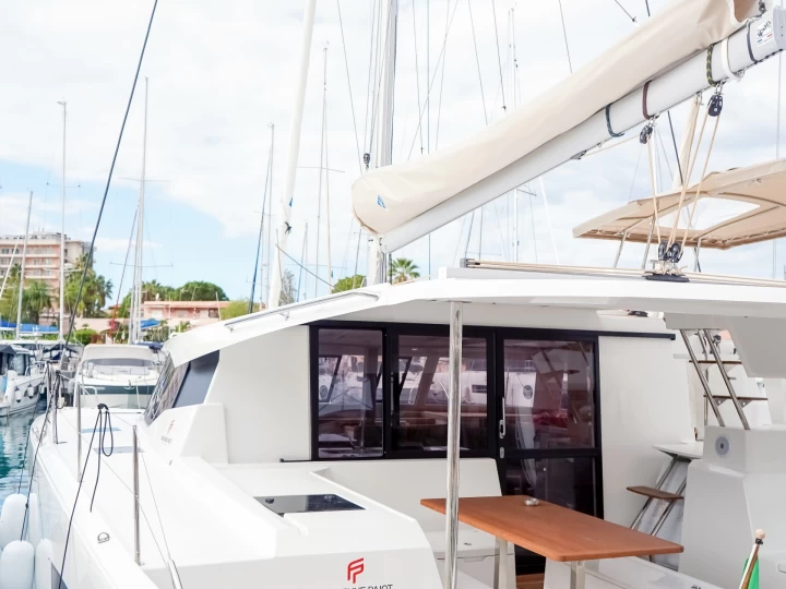 Pronájem lodi Fountaine Pajot Astrea 42 v Furnari na Samboatu