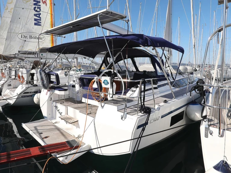 Pronajmout si Bavaria Bavaria C42 v Biograd Na Moru