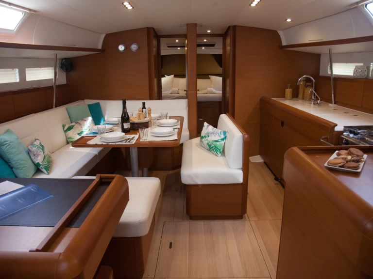 Jeanneau Sun Odyssey 519 jednotlivci a charterové společnosti v Zakynthos (Island)